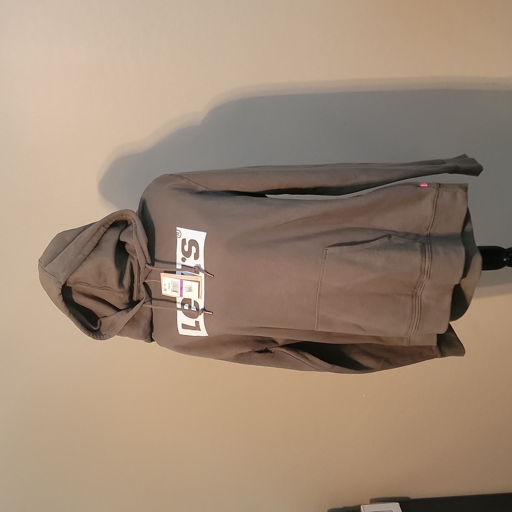 Levi's sweatshirt